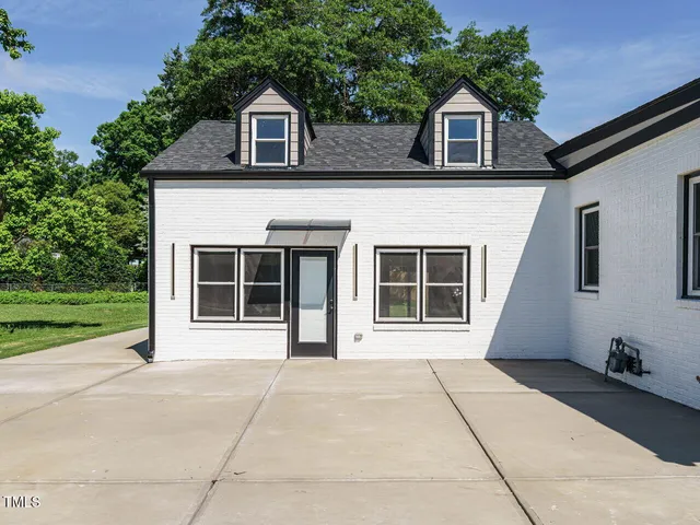 $895,000 | 316 Barbour Street, Clayton, NC 27520