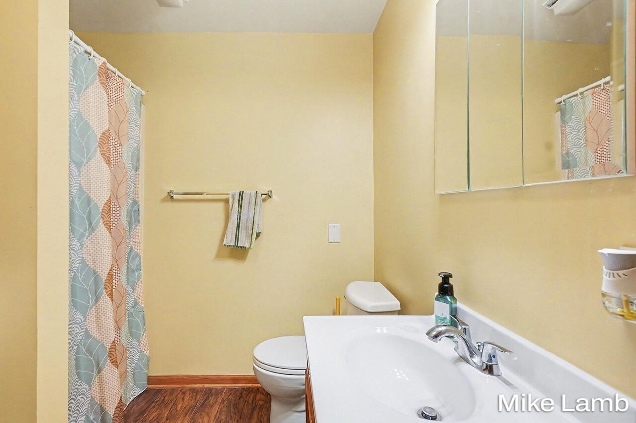822 West 60th Street Newaygo, MI 49337 - Photo 15 of 32 022_file_2046