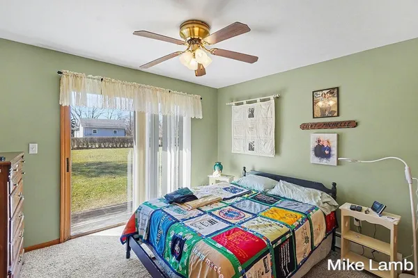 $289,700 | 822 West 60th Street, Newaygo, MI 49337