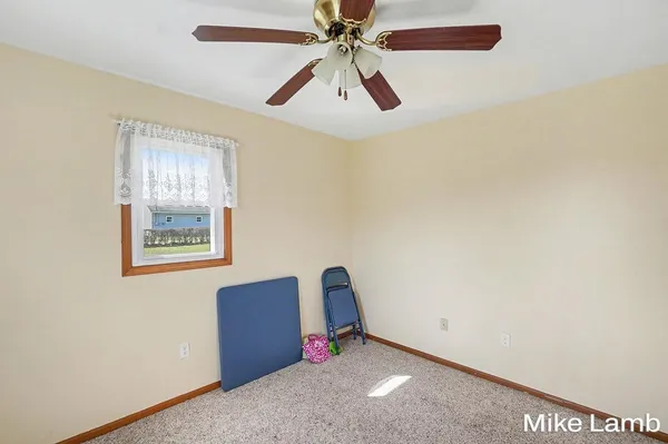 $289,700 | 822 West 60th Street, Newaygo, MI 49337
