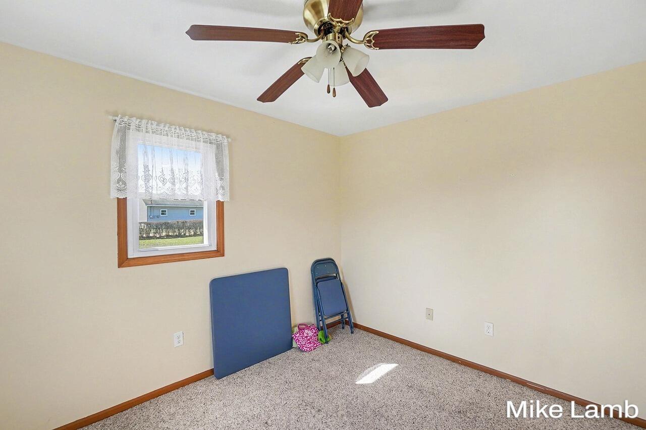 822 West 60th Street Newaygo, MI 49337 - Photo 22 of 32 026_file_6315