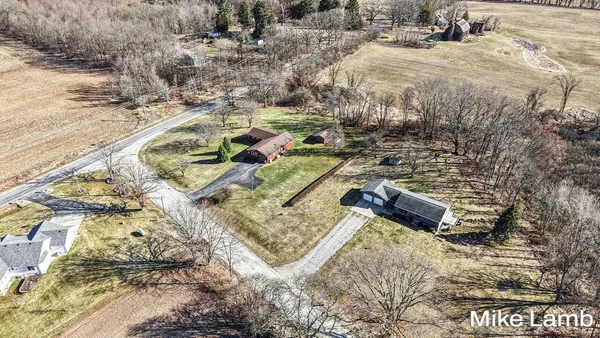 $289,700 | 822 West 60th Street, Newaygo, MI 49337