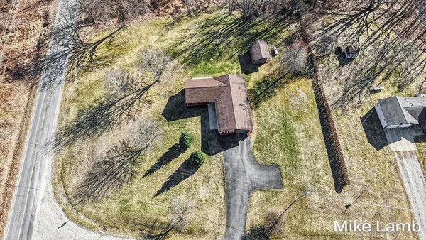 $289,700 | 822 West 60th Street, Newaygo, MI 49337