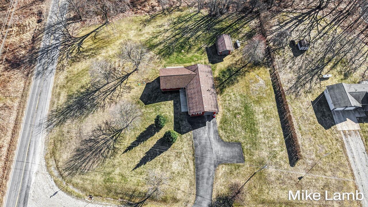 822 West 60th Street Newaygo, MI 49337 - Photo 27 of 32 006_file_5096