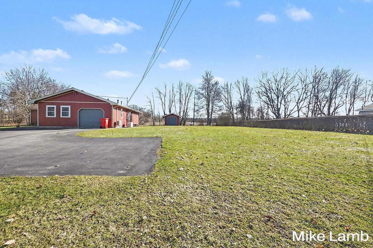 822 West 60th Street Newaygo, MI 49337 - Photo 28 of 32 007_file_4581