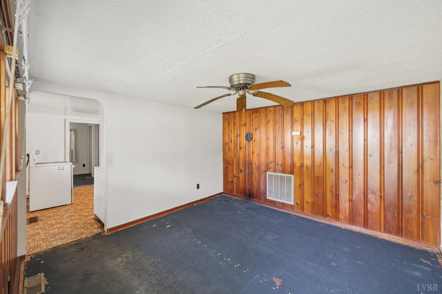 6231 Marysville Road Gladys, VA 24554 - Photo 6 of 38