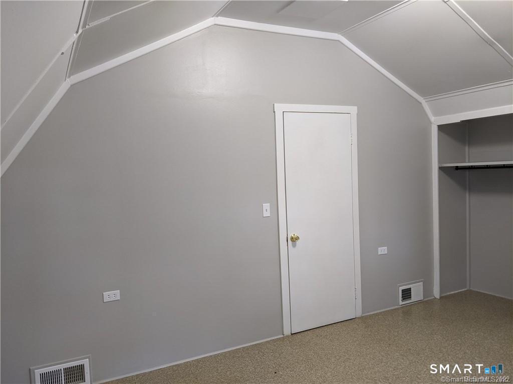 112 Broad Brook Road East Windsor, CT 06016 - Photo 12 of 14