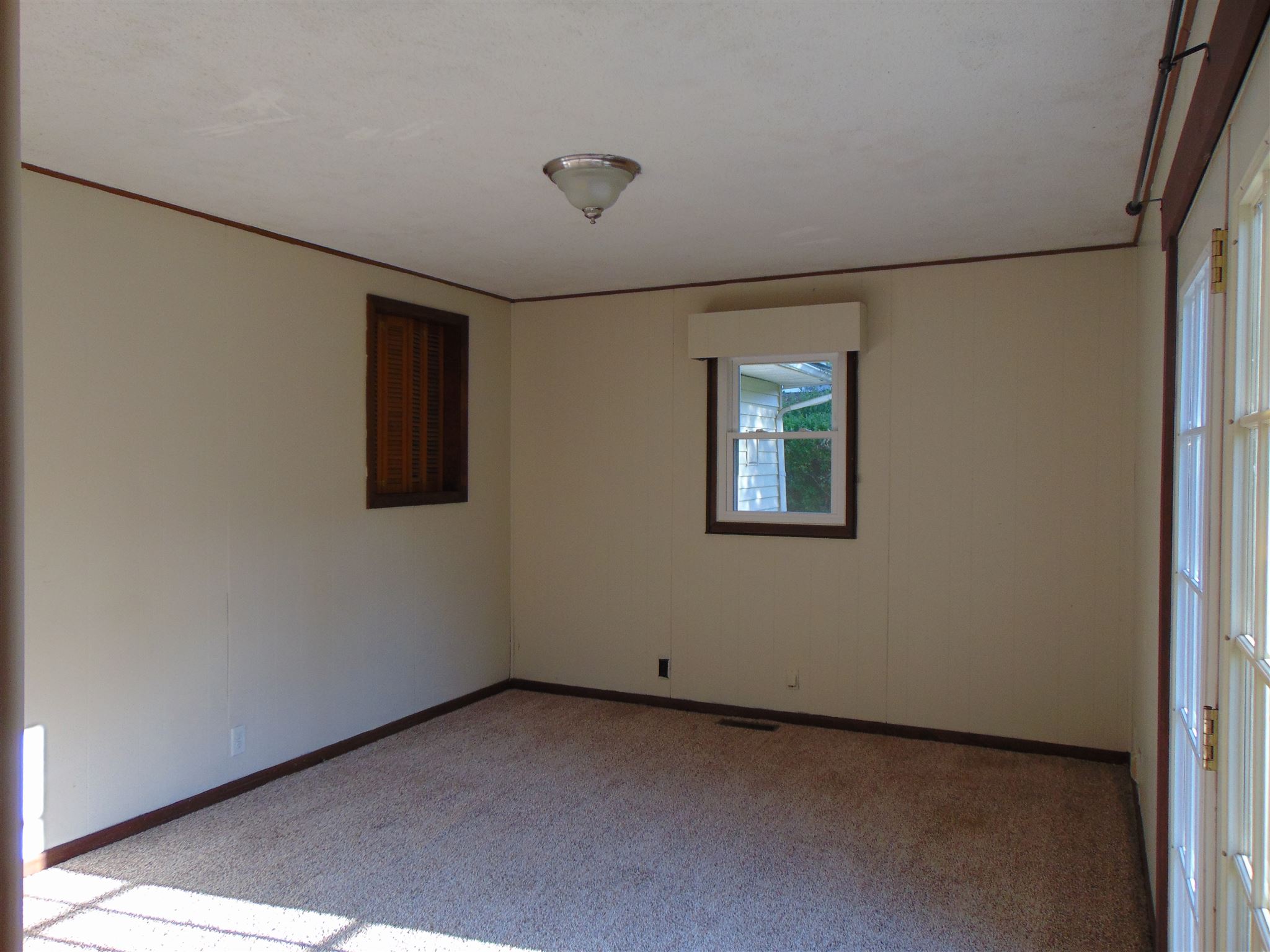 1804 North Riley Road Muncie, IN 47304 - Photo 14 of 26 Gallery Image 14