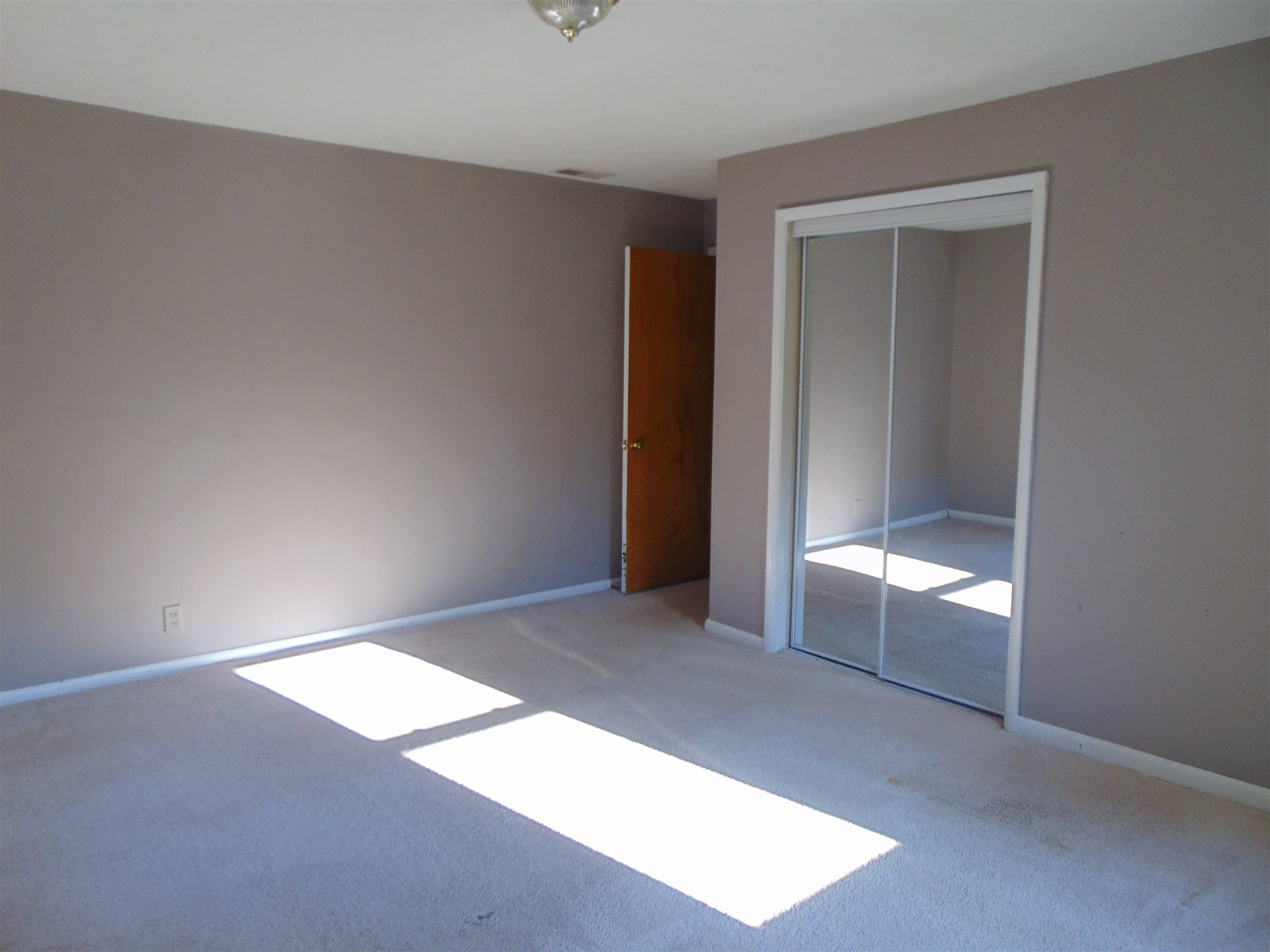 1804 North Riley Road Muncie, IN 47304 - Photo 21 of 26 Gallery Image 21