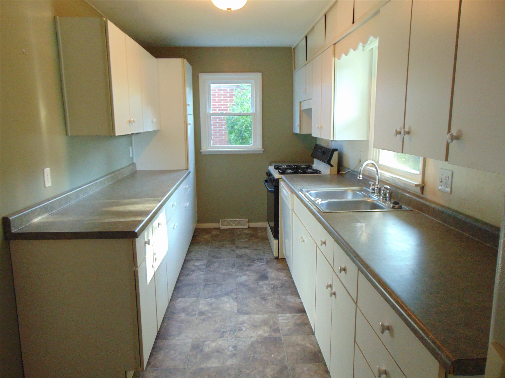 1804 North Riley Road Muncie, IN 47304 - Photo 7 of 26 Gallery Image 7