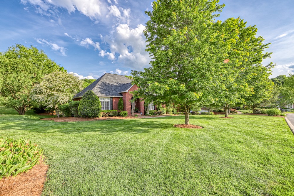 2026 Blue Ribbon Downs Lebanon, TN 37087 - Photo 2 of 28