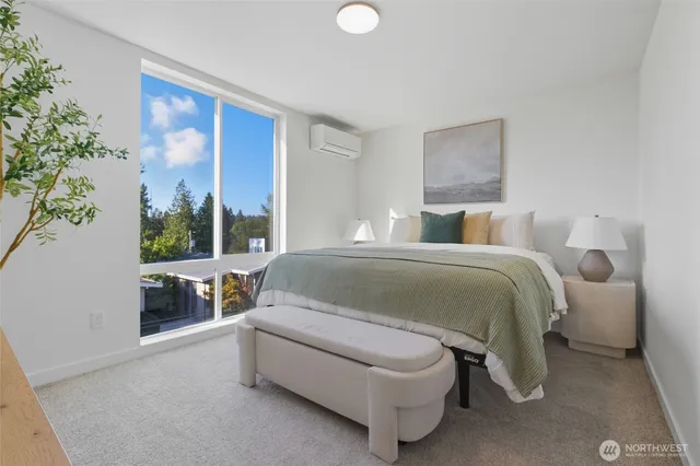 $3,200 | 3112 Northeast 120th Street, Unit R, Seattle, WA 98125