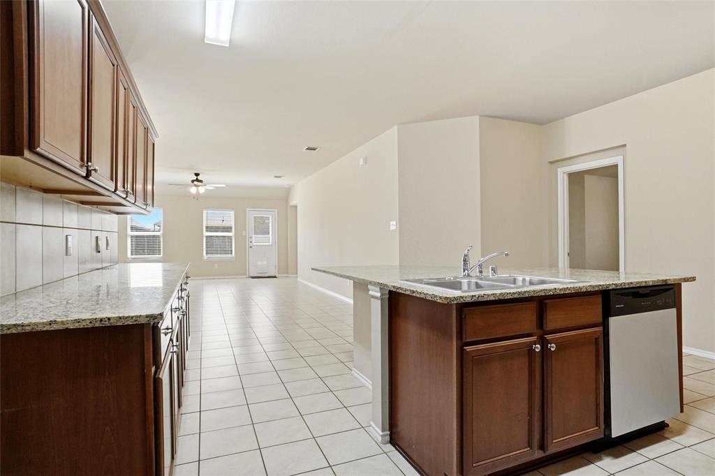 2795 Tanner Street Forney, TX 75126 - Photo 5 of 20 Gallery Image 5