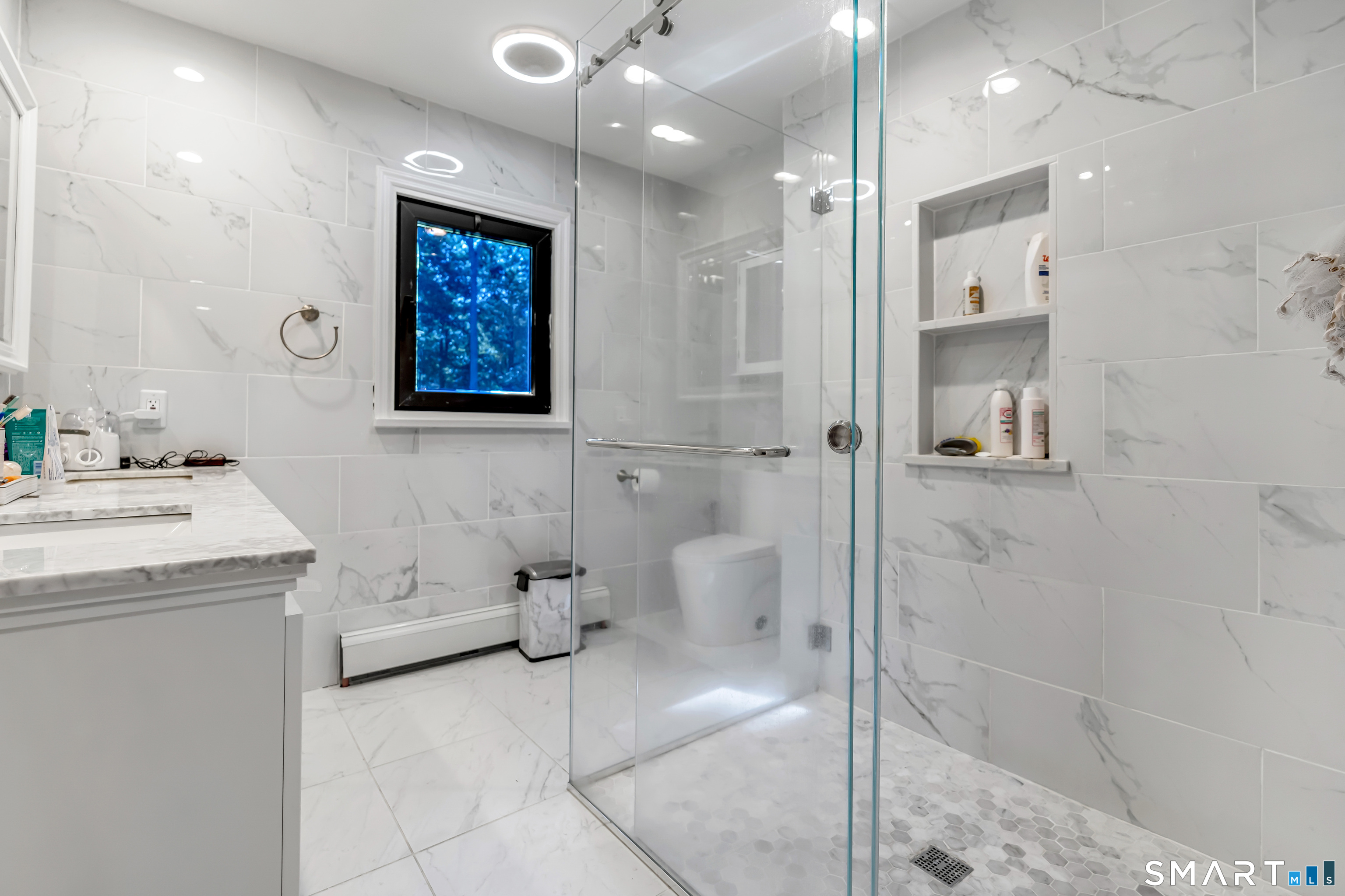 68 Parry Road Stamford, CT 06907 - Photo 17 of 39 Gallery Image 17