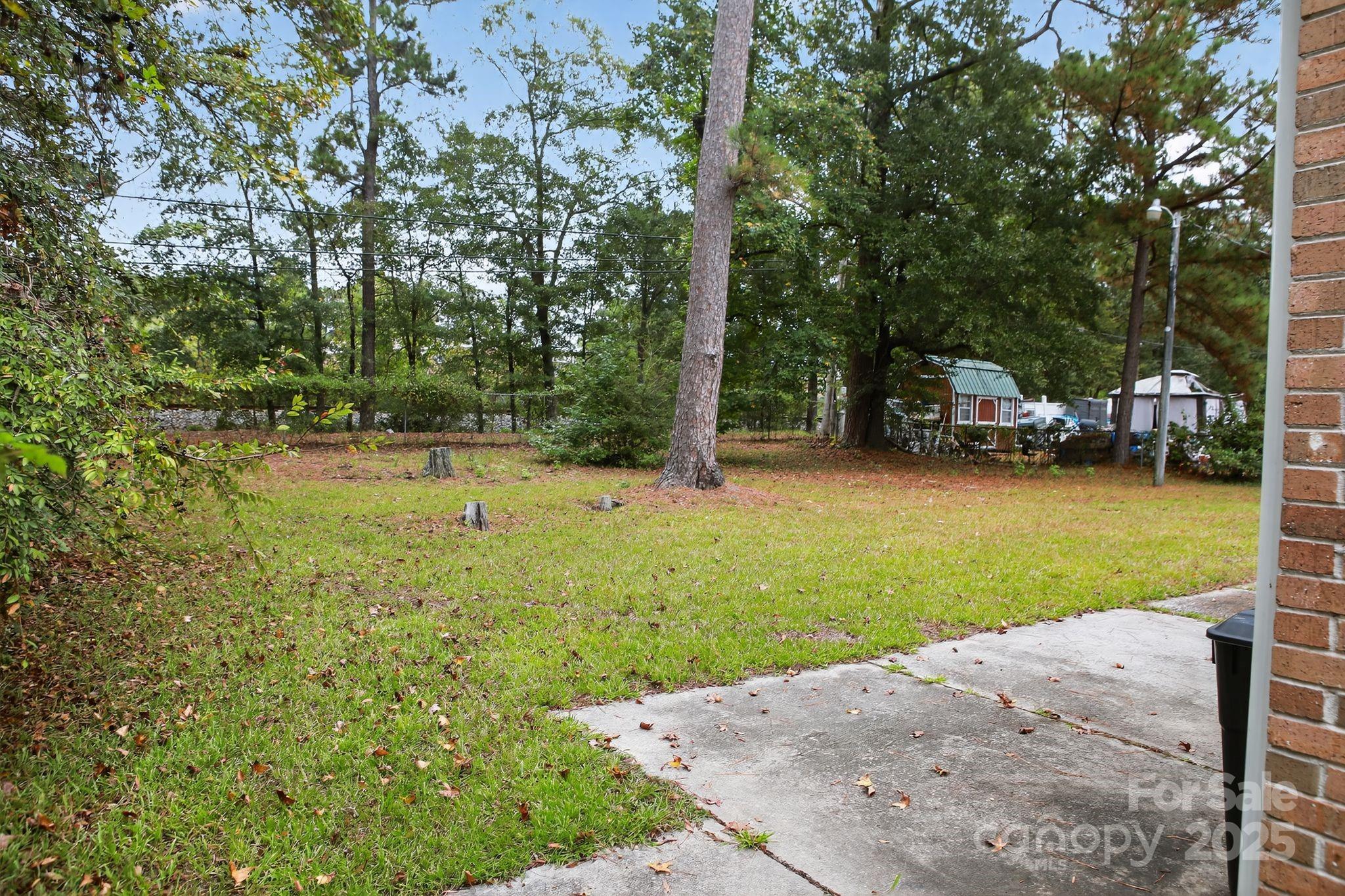 3725 Harrogate Road Columbia, SC 29210 - Photo 4 of 31 a view of a park with large trees