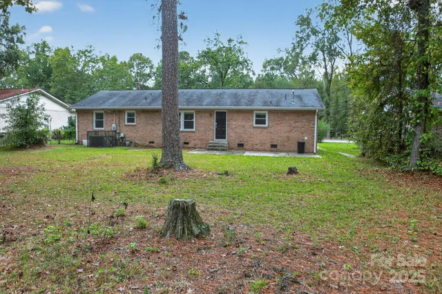 $205,000 | 3725 Harrogate Road, Columbia, SC 29210