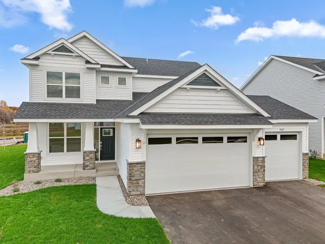 $514,385 | 7557 Lower 42nd Street North, St. Paul, MN 55128