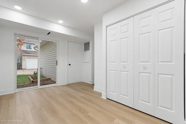 $294,900 | 372 Windsong Court, Bolingbrook, IL 60440