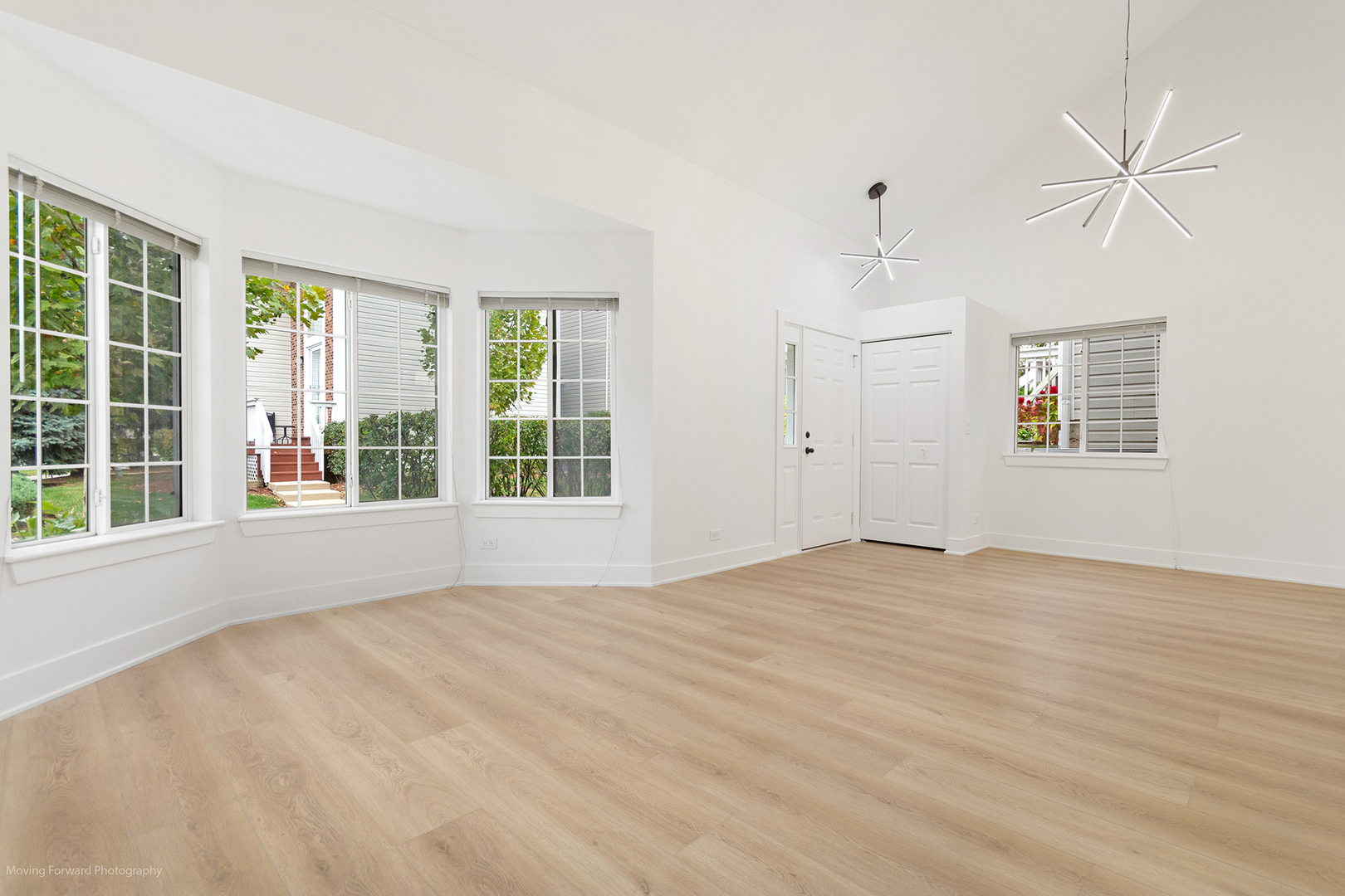 372 Windsong Court Bolingbrook, IL 60440 - Photo 10 of 29 a view of an empty room with a window