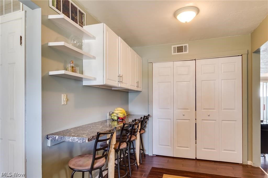 30312 Vineyard Road Willowick, OH 44095 - Photo 11 of 25
