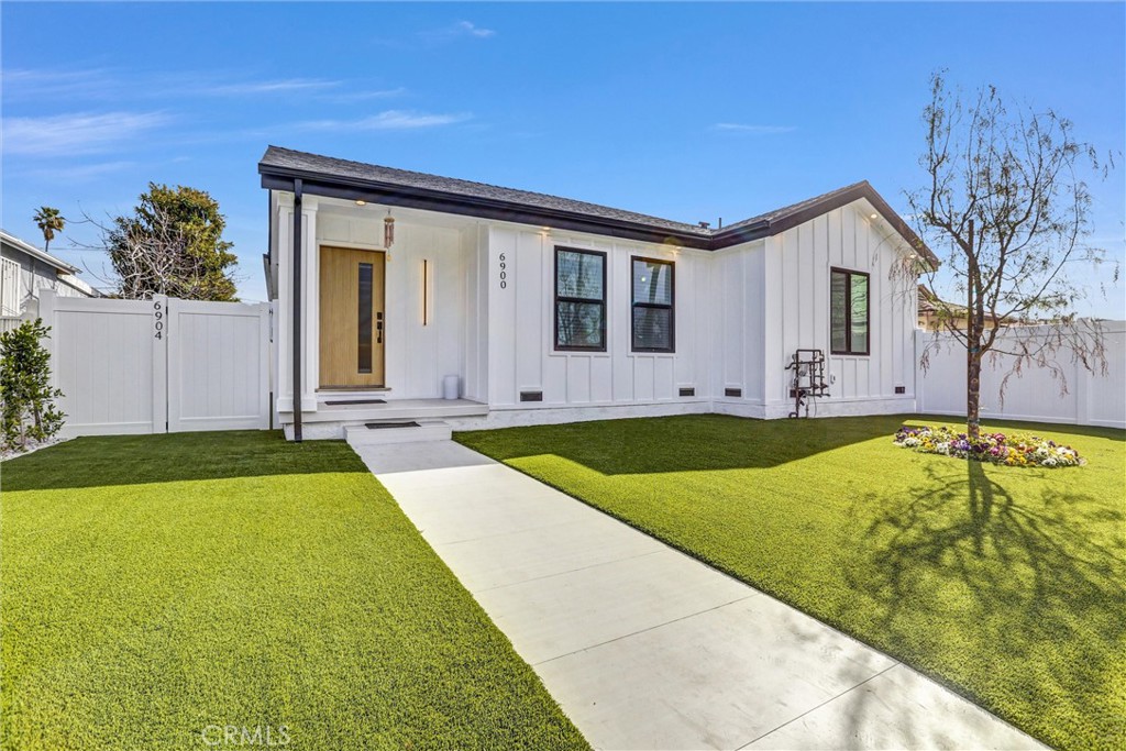 6900 Corbin Avenue Reseda, CA 91335 - Photo 11 of 57