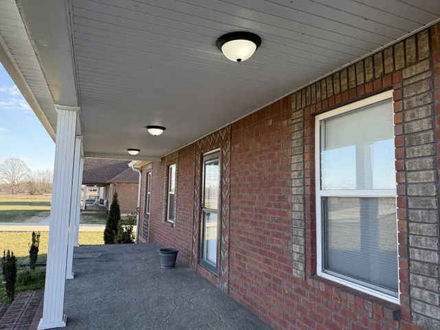 $339,900 | 899 Sneed Boulevard, Lafayette, TN 37083