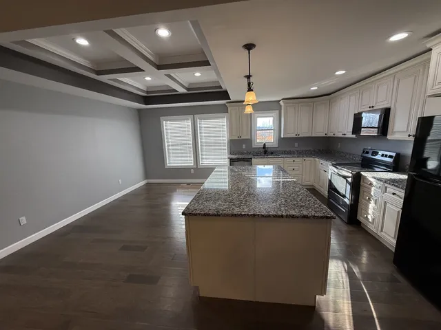 $339,900 | 899 Sneed Boulevard, Lafayette, TN 37083