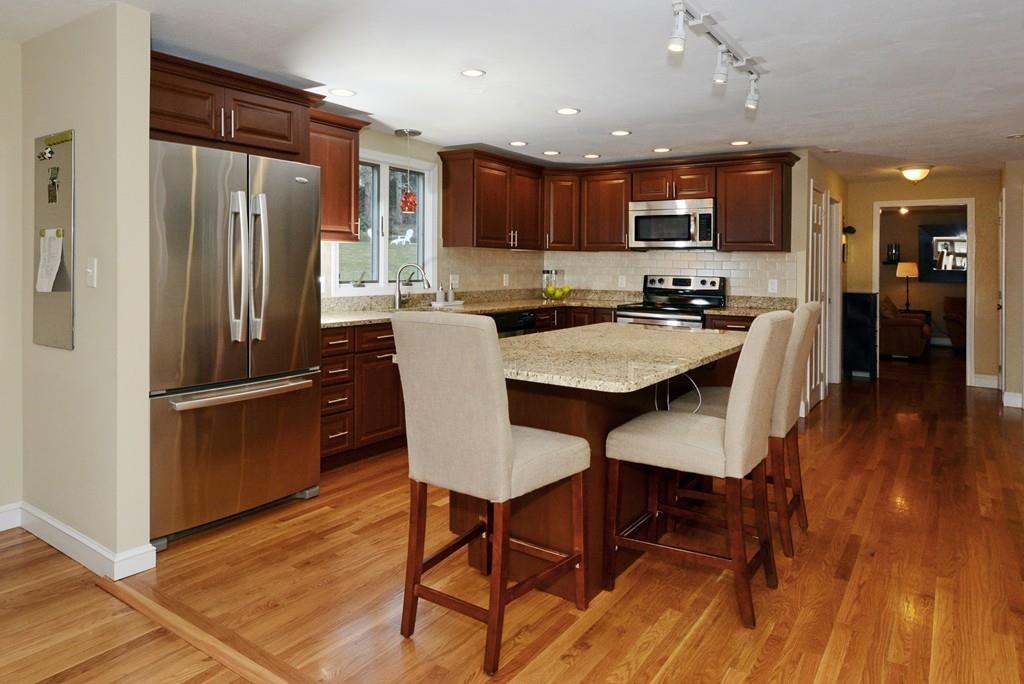 672 Waltham Street Lexington, MA 02421 - Photo 3 of 35