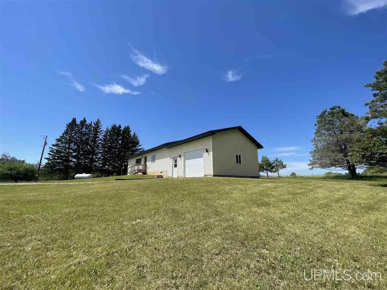 1248 17th Road Bark River, MI 49807 - Photo 6 of 34 Gallery Image 6