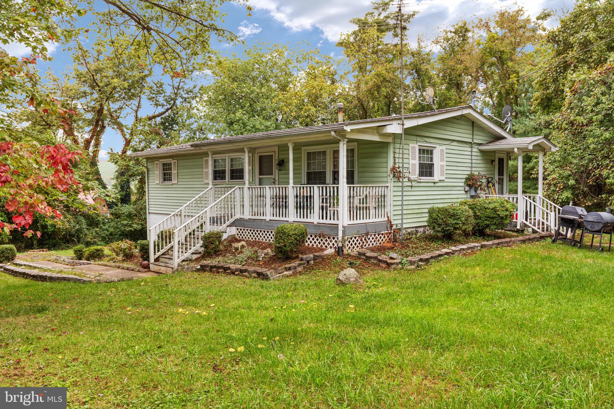 708 Gap Run Road Paris, VA 20130 - Photo 2 of 22 Gallery Image 2