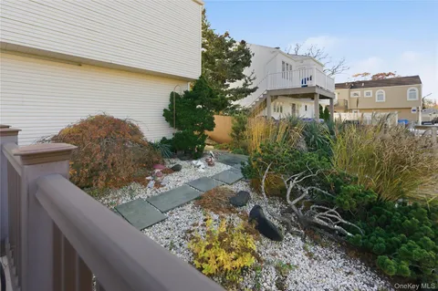 $850,000 | 613 Smith Place, Oceanside, NY 11572