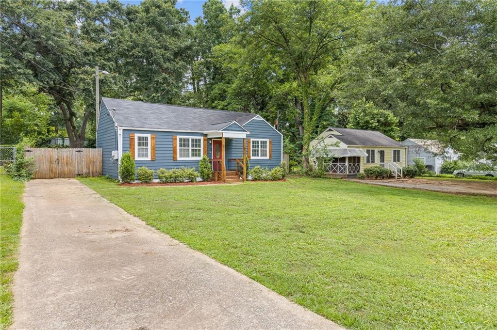2728 McAfee Road Decatur, GA 30032 - Photo 3 of 36