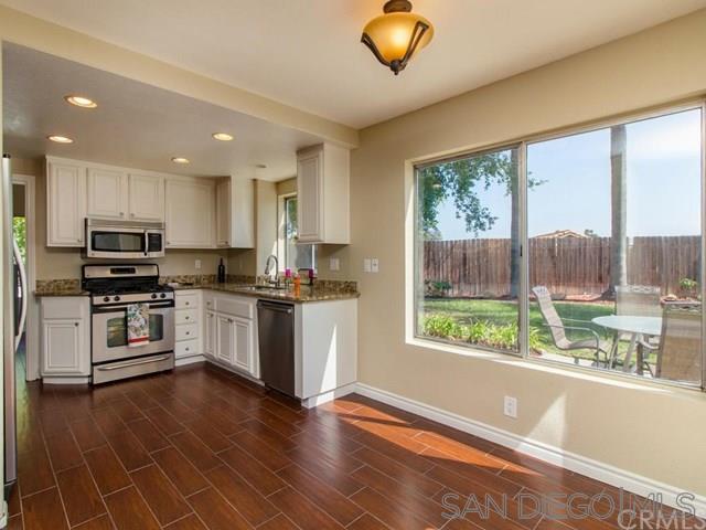 805 Porter Way Fallbrook, CA 92028 - Photo 15 of 21