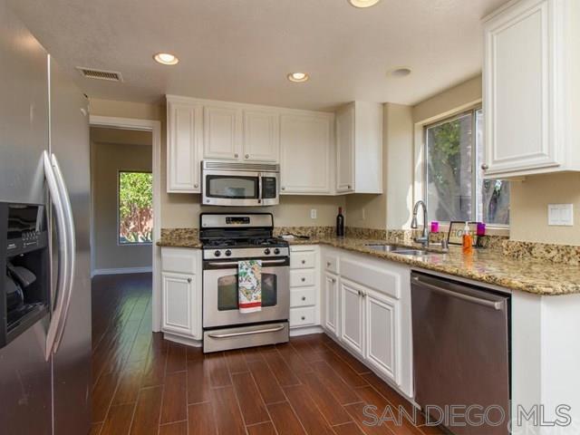 805 Porter Way Fallbrook, CA 92028 - Photo 17 of 21