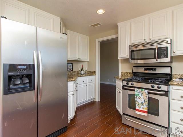 805 Porter Way Fallbrook, CA 92028 - Photo 18 of 21