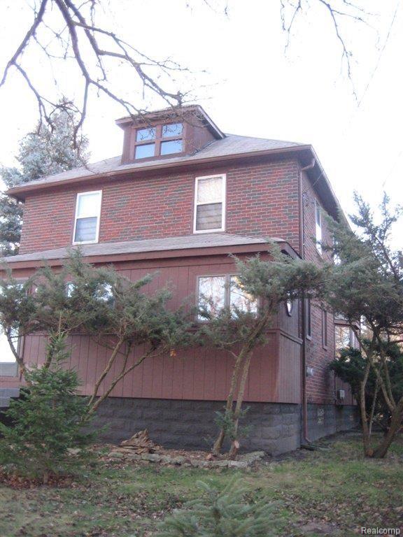 43 City Line Road Pontiac, MI 48342 - Photo 3 of 23 FRONT