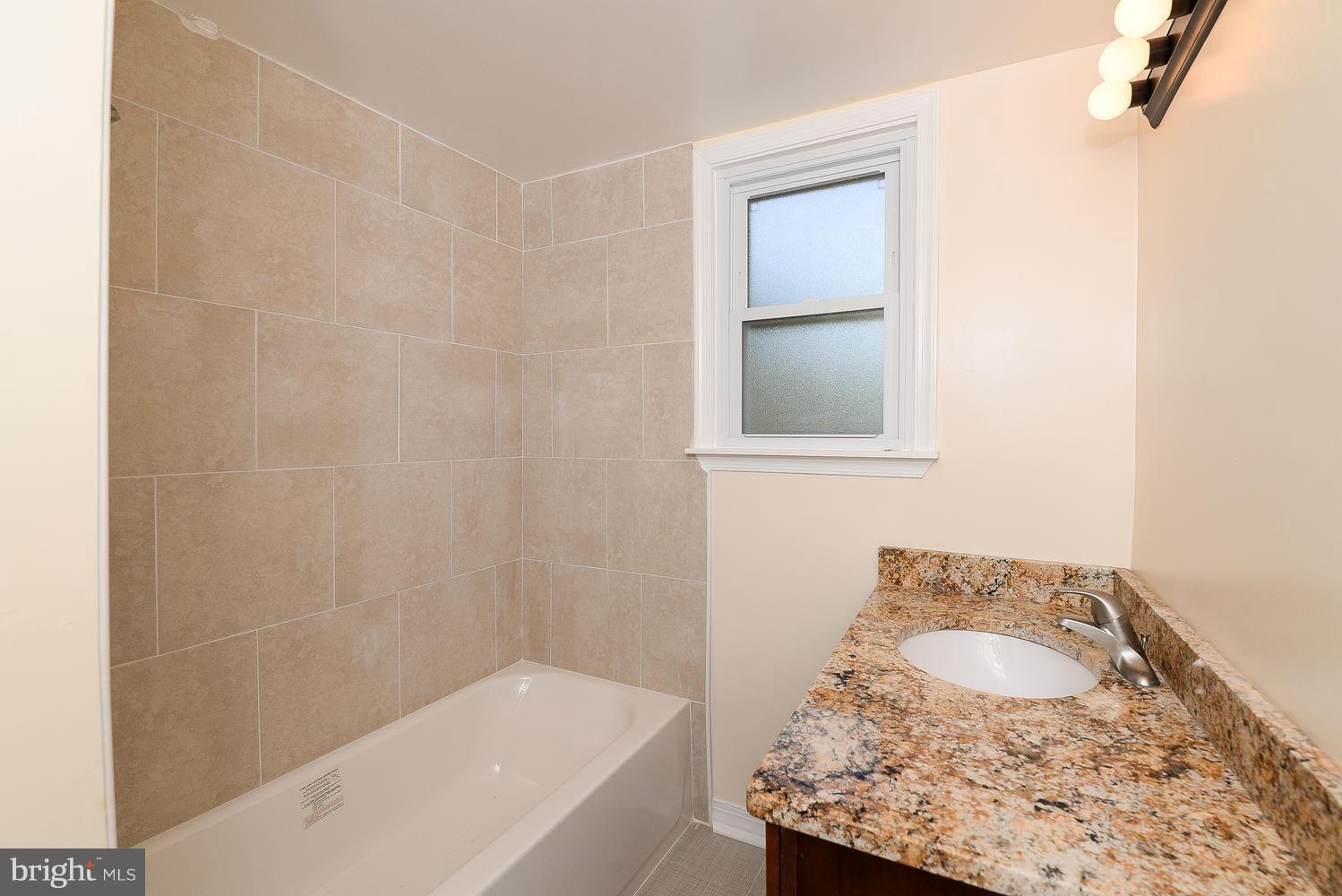 7902 Malcolm Road Clinton, MD 20735 - Photo 16 of 29 Bath