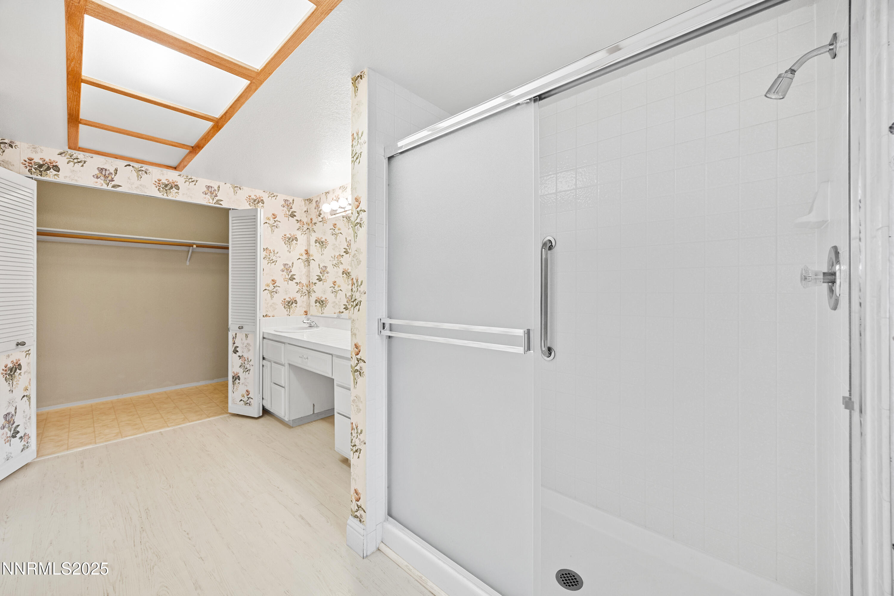 6299 Stone Valley Drive Reno, NV 89523 - Photo 16 of 70 a bathroom with a shower and a tub