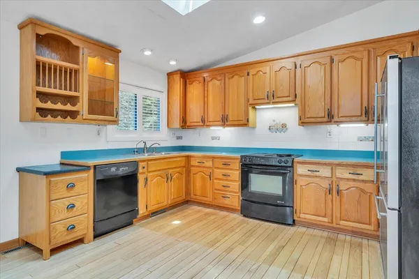 $524,888 | 103 Twin Cove Trail, Moneta, VA 24121