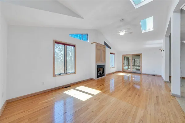 $524,888 | 103 Twin Cove Trail, Moneta, VA 24121