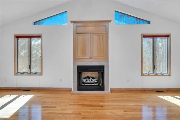 $524,888 | 103 Twin Cove Trail, Moneta, VA 24121