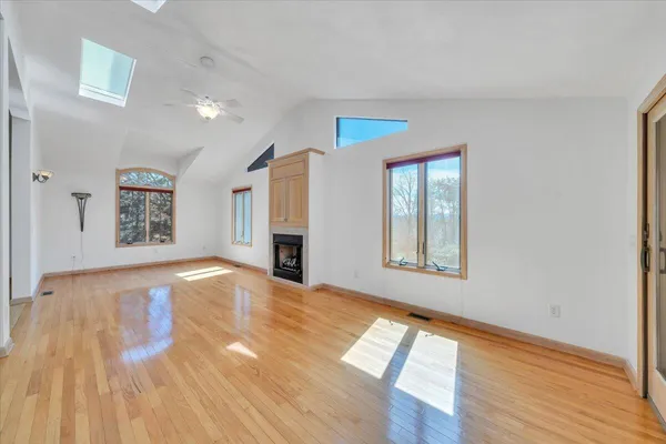 $524,888 | 103 Twin Cove Trail, Moneta, VA 24121