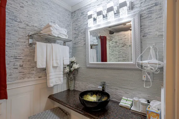 $395,000 | 17 Mcdonald Avenue, Ellsworth, ME 04605