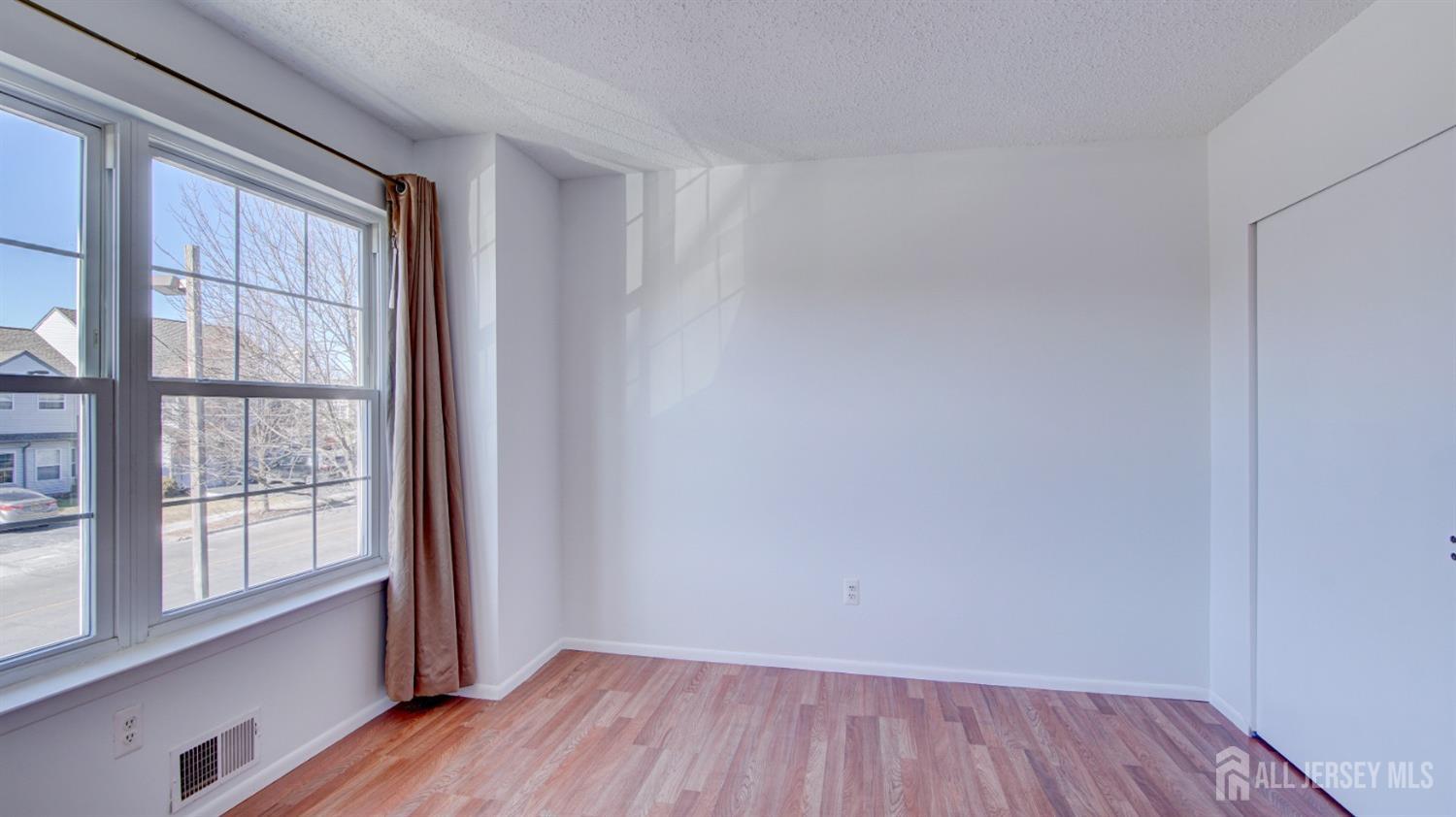 118 Orion Road Piscataway, NJ 08854 - Photo 17 of 43 Gallery Image 17