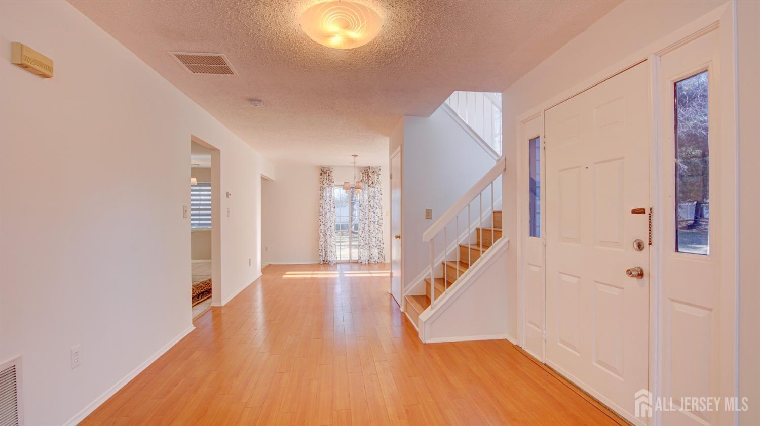 118 Orion Road Piscataway, NJ 08854 - Photo 10 of 43 Gallery Image 10