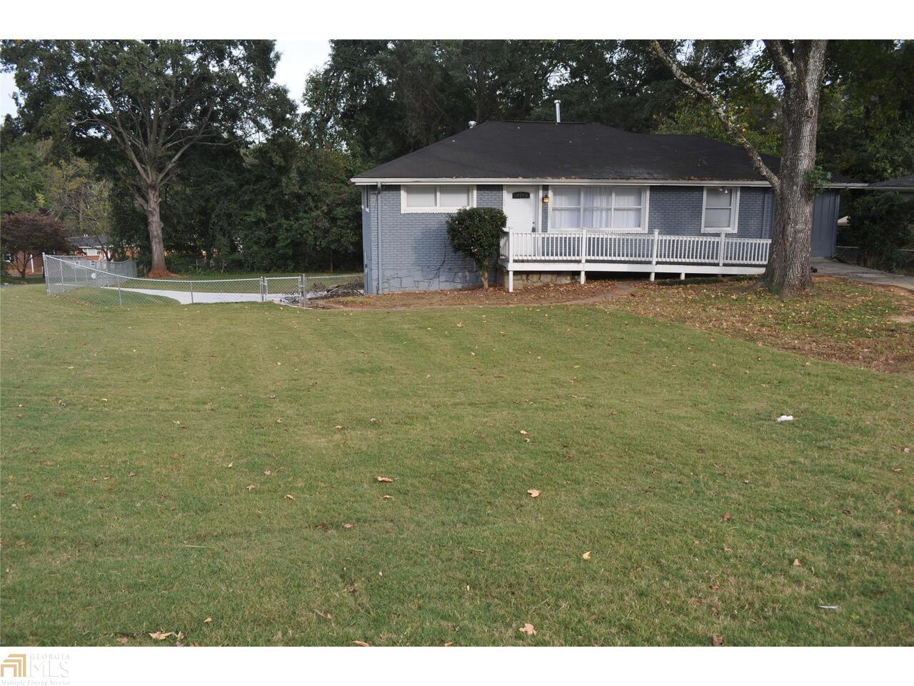 2726 Gresham Rd S East, Unit 7 Atlanta, GA 30316 - Photo 1 of 1 Front showing large yard