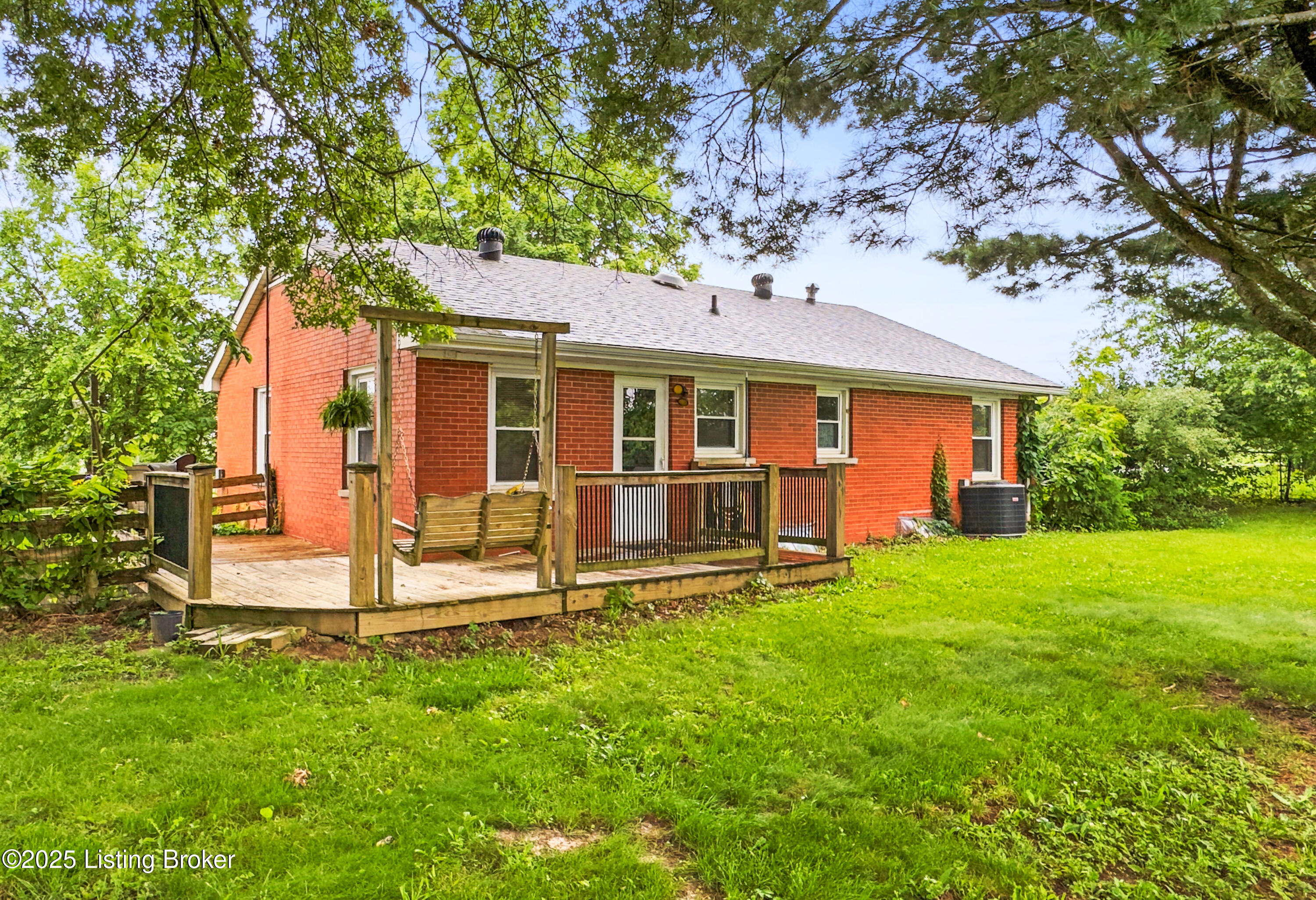 8600 Waddy Road Waddy, KY 40076 - Photo 6 of 36 8600 Waddy Rd