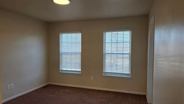 $2,750 | 1449 Beachland Boulevard, Waterford, MI 48328