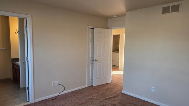 $2,750 | 1449 Beachland Boulevard, Waterford, MI 48328