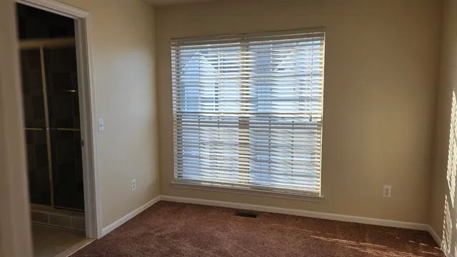 $2,750 | 1449 Beachland Boulevard, Waterford, MI 48328